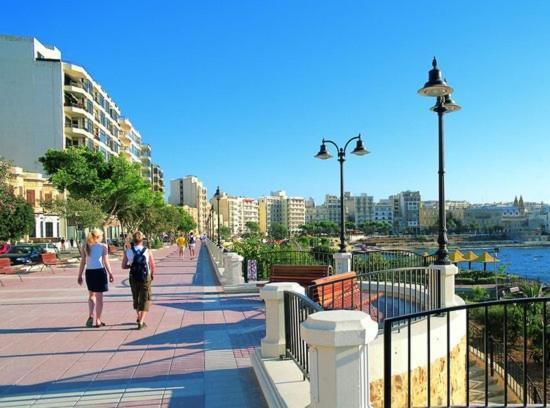 Modern 1Br Apartment, Central Location Сліма Екстер'єр фото